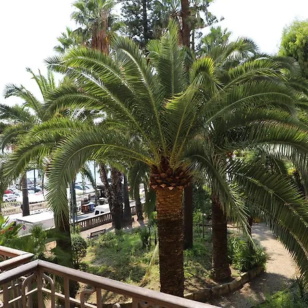Promenade Maison De Charme Гостевой дом Санремо